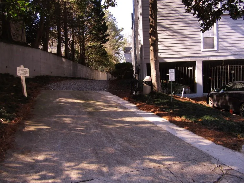 542 Granville Court, Sandy Springs, Georgia 30328, 1 Bedroom Bedrooms, ,1 BathroomBathrooms,Residential,Sold,542 Granville Court,6996460