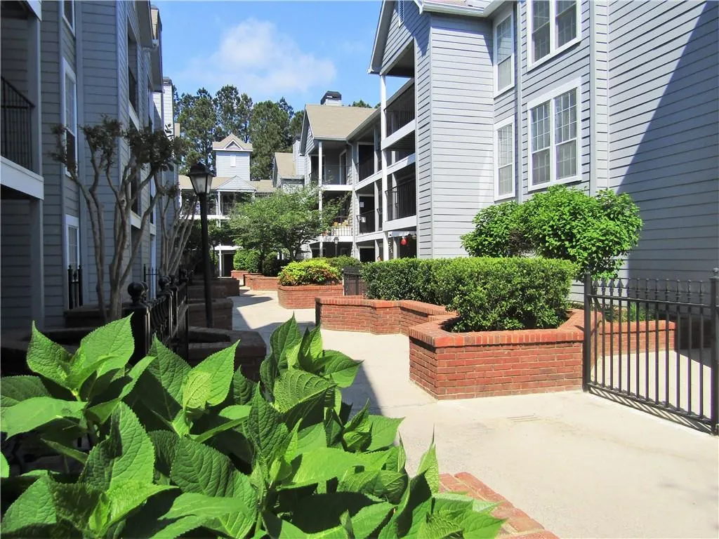 542 Granville Court, Sandy Springs, Georgia 30328, 1 Bedroom Bedrooms, ,1 BathroomBathrooms,Residential,Sold,542 Granville Court,6996460