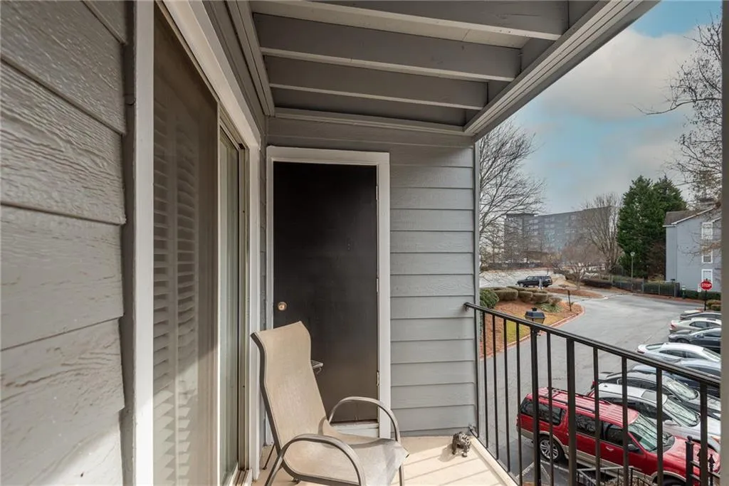 542 Granville Court, Sandy Springs, Georgia 30328, 1 Bedroom Bedrooms, ,1 BathroomBathrooms,Residential,Sold,542 Granville Court,6996460