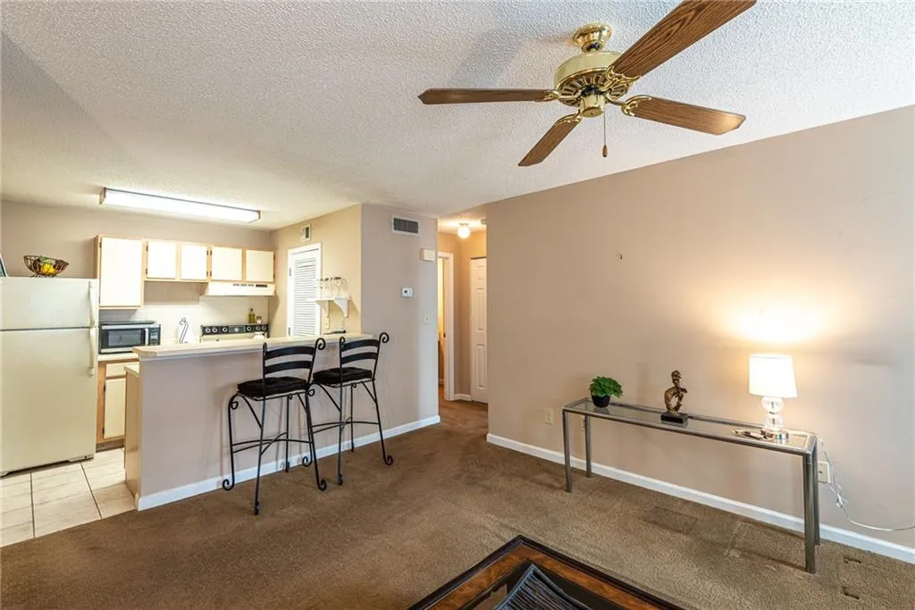 542 Granville Court, Sandy Springs, Georgia 30328, 1 Bedroom Bedrooms, ,1 BathroomBathrooms,Residential,Sold,542 Granville Court,6996460