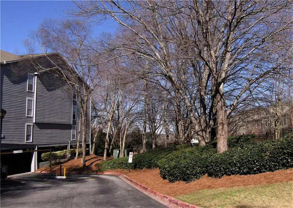 542 Granville Court, Sandy Springs, Georgia 30328, 1 Bedroom Bedrooms, ,1 BathroomBathrooms,Residential,Sold,542 Granville Court,6996460