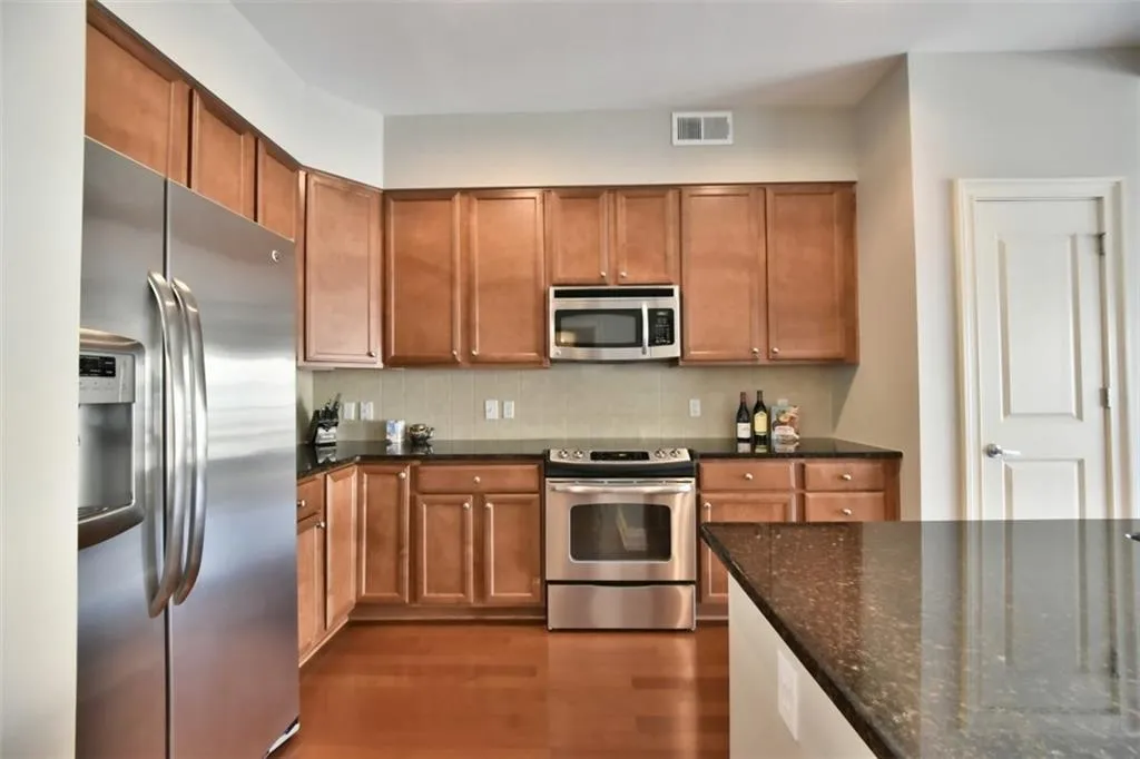 200 River Vista Drive Unit 733, Atlanta, Georgia 30339, 2 Bedrooms Bedrooms, ,2 BathroomsBathrooms,Residential,Sold,200 River Vista Drive Unit 733,5685814