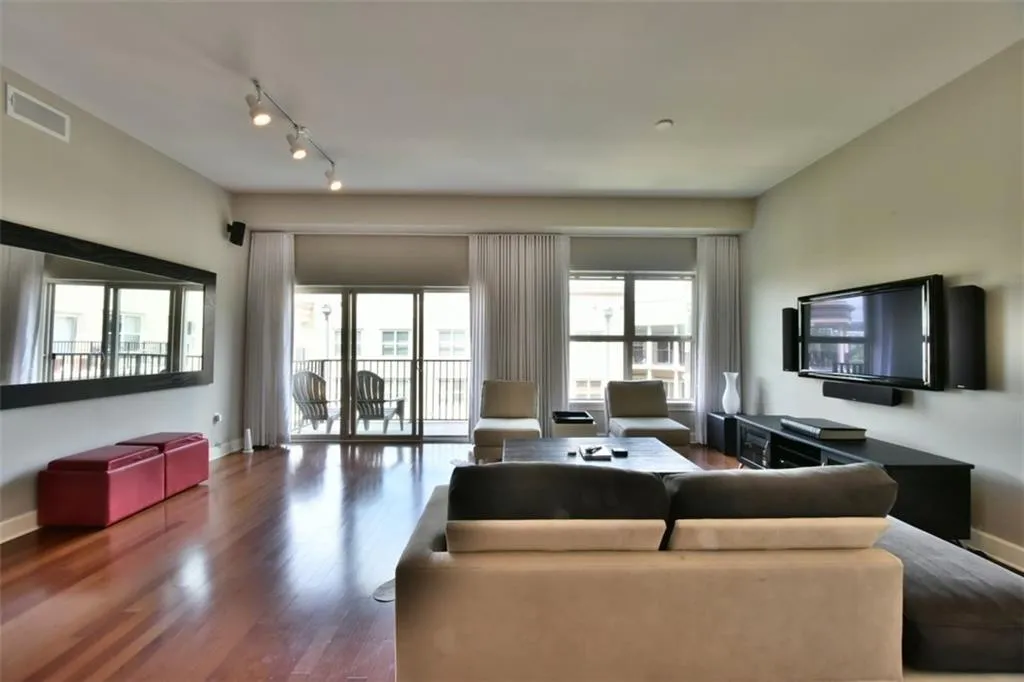 200 River Vista Drive Unit 733, Atlanta, Georgia 30339, 2 Bedrooms Bedrooms, ,2 BathroomsBathrooms,Residential,Sold,200 River Vista Drive Unit 733,5685814