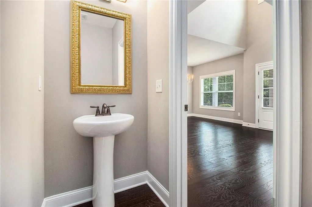1580 Johnson Road Nw, Atlanta, Georgia 30318, 3 Bedrooms Bedrooms, ,2 BathroomsBathrooms,Residential,For Sale,1580 Johnson Road Nw,7628241