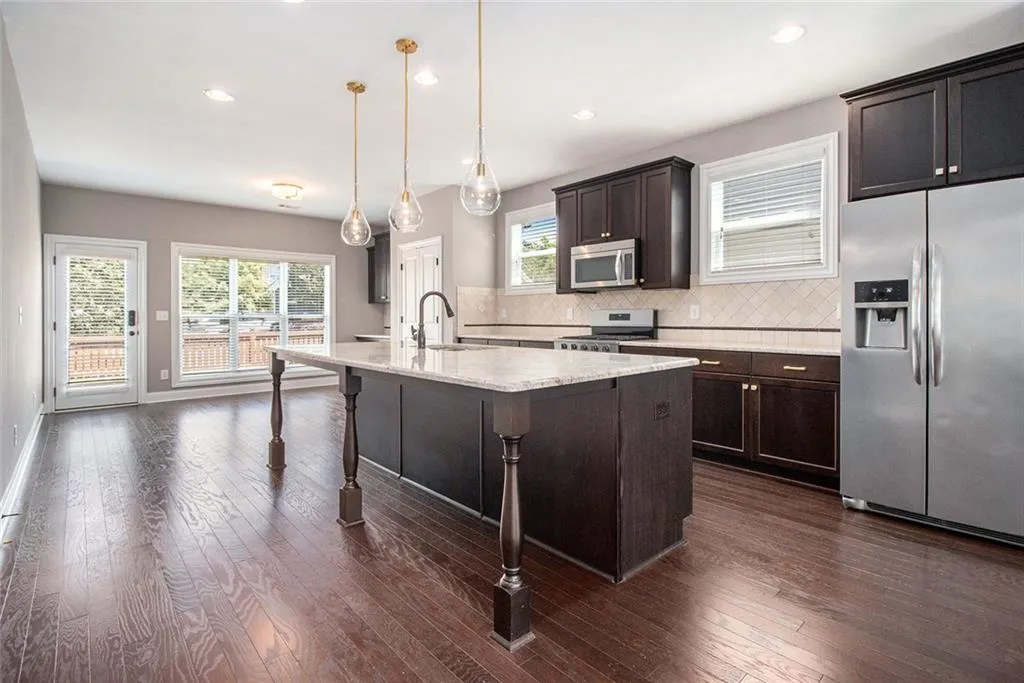 1580 Johnson Road Nw, Atlanta, Georgia 30318, 3 Bedrooms Bedrooms, ,2 BathroomsBathrooms,Residential,For Sale,1580 Johnson Road Nw,7628241