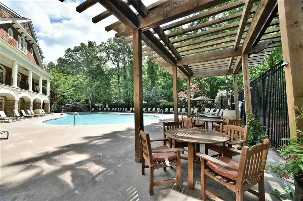 200 River Vista Drive Unit 744, Atlanta, Georgia 30339, 1 Bedroom Bedrooms, ,1 BathroomBathrooms,Residential,Sold,200 River Vista Drive Unit 744,5787658