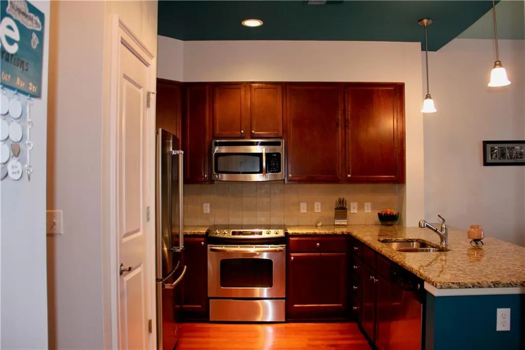 200 River Vista Drive Unit 744, Atlanta, Georgia 30339, 1 Bedroom Bedrooms, ,1 BathroomBathrooms,Residential,Sold,200 River Vista Drive Unit 744,5787658