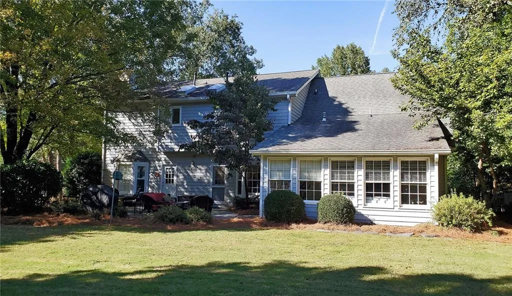 665 Mabry Road Ne, Sandy Springs, Georgia 30328, 4 Bedrooms Bedrooms, ,2 BathroomsBathrooms,Residential,Sold,665 Mabry Road Ne,6792180