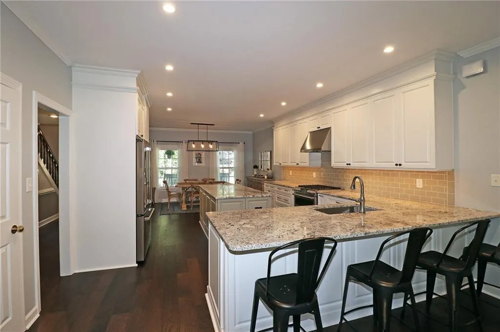 665 Mabry Road Ne, Sandy Springs, Georgia 30328, 4 Bedrooms Bedrooms, ,2 BathroomsBathrooms,Residential,Sold,665 Mabry Road Ne,6792180