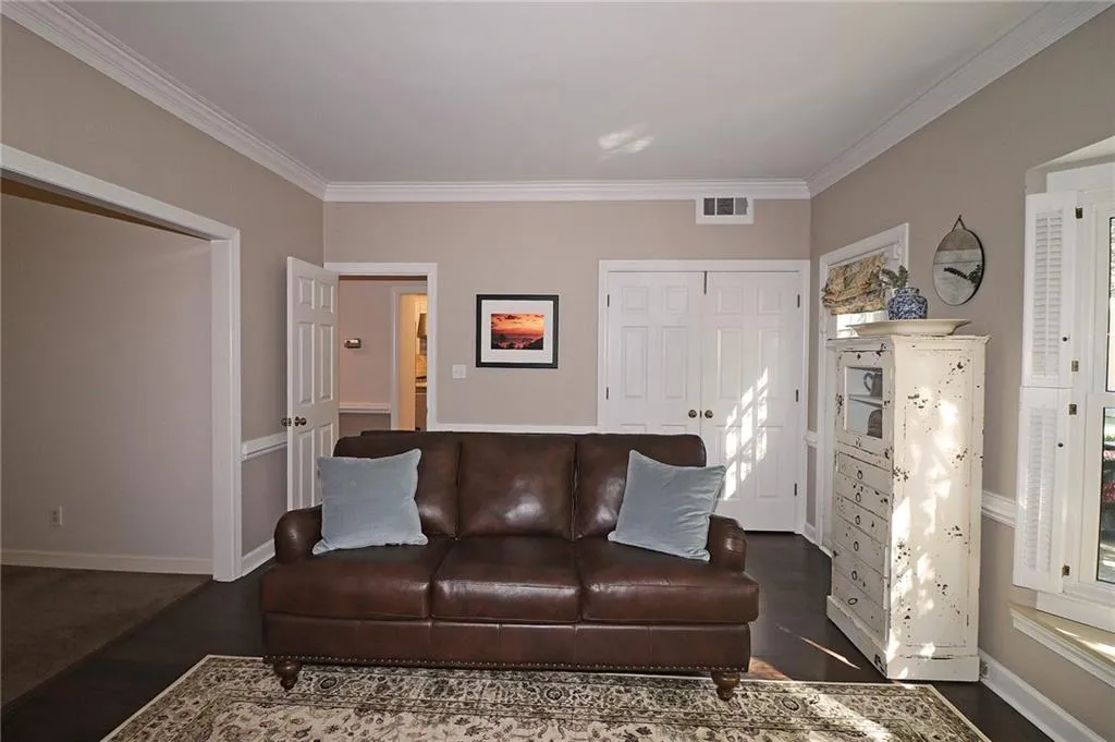 665 Mabry Road Ne, Sandy Springs, Georgia 30328, 4 Bedrooms Bedrooms, ,2 BathroomsBathrooms,Residential,Sold,665 Mabry Road Ne,6792180