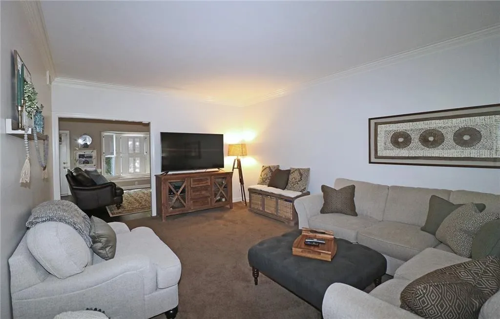 665 Mabry Road Ne, Sandy Springs, Georgia 30328, 4 Bedrooms Bedrooms, ,2 BathroomsBathrooms,Residential,Sold,665 Mabry Road Ne,6792180