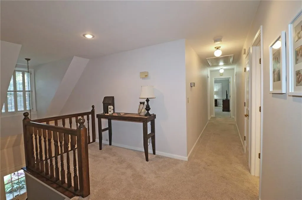 665 Mabry Road Ne, Sandy Springs, Georgia 30328, 4 Bedrooms Bedrooms, ,2 BathroomsBathrooms,Residential,Sold,665 Mabry Road Ne,6792180