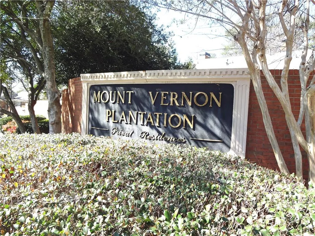 30 Mount Vernon Circle, Sandy Springs, Georgia 30338, 2 Bedrooms Bedrooms, ,2 BathroomsBathrooms,Residential,Sold,30 Mount Vernon Circle,6703552