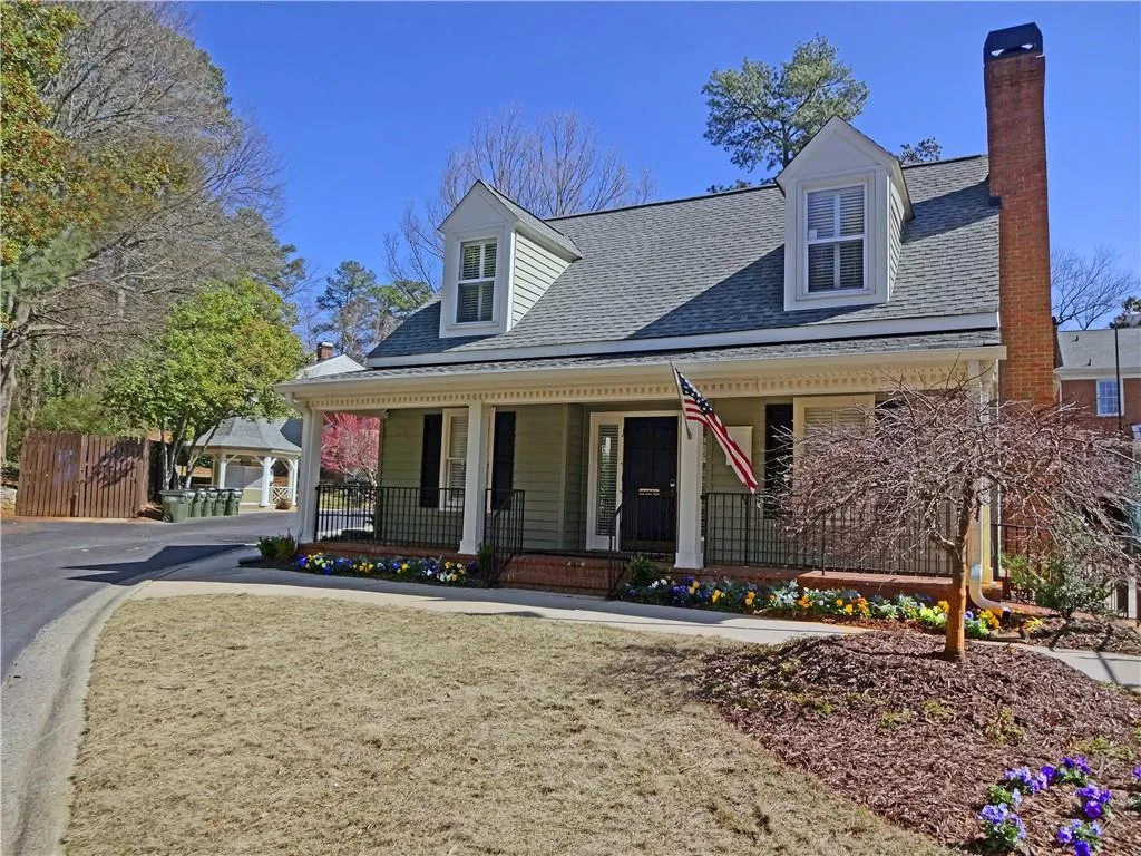 30 Mount Vernon Circle, Sandy Springs, Georgia 30338, 2 Bedrooms Bedrooms, ,2 BathroomsBathrooms,Residential,Sold,30 Mount Vernon Circle,6703552