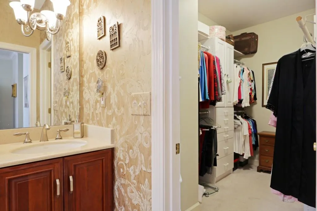 10 Vernon Glen Court, Sandy Springs, Georgia 30338, 2 Bedrooms Bedrooms, ,2 BathroomsBathrooms,Residential,Sold,10 Vernon Glen Court,6865371