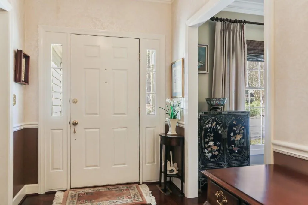 10 Vernon Glen Court, Sandy Springs, Georgia 30338, 2 Bedrooms Bedrooms, ,2 BathroomsBathrooms,Residential,Sold,10 Vernon Glen Court,6865371