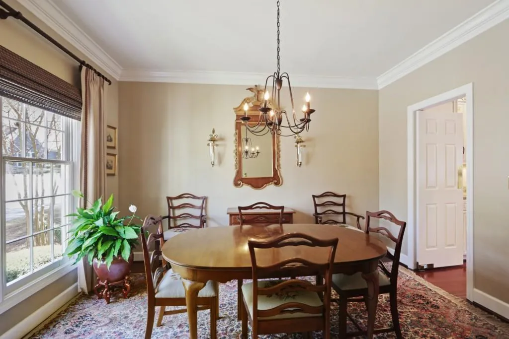 10 Vernon Glen Court, Sandy Springs, Georgia 30338, 2 Bedrooms Bedrooms, ,2 BathroomsBathrooms,Residential,Sold,10 Vernon Glen Court,6865371