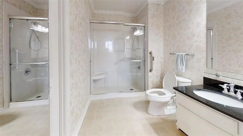 300 Johnson Ferry Road Ne Unit B911, Sandy Springs, Georgia 30328, 1 Bedroom Bedrooms, ,1 BathroomBathrooms,Residential,Sold,300 Johnson Ferry Road Ne Unit B911,7023470