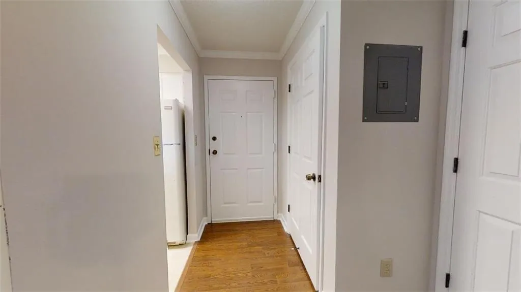 300 Johnson Ferry Road Ne Unit B911, Sandy Springs, Georgia 30328, 1 Bedroom Bedrooms, ,1 BathroomBathrooms,Residential,Sold,300 Johnson Ferry Road Ne Unit B911,7023470