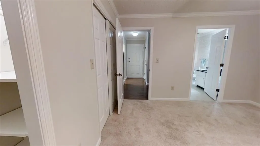 300 Johnson Ferry Road Ne Unit B911, Sandy Springs, Georgia 30328, 1 Bedroom Bedrooms, ,1 BathroomBathrooms,Residential,Sold,300 Johnson Ferry Road Ne Unit B911,7023470