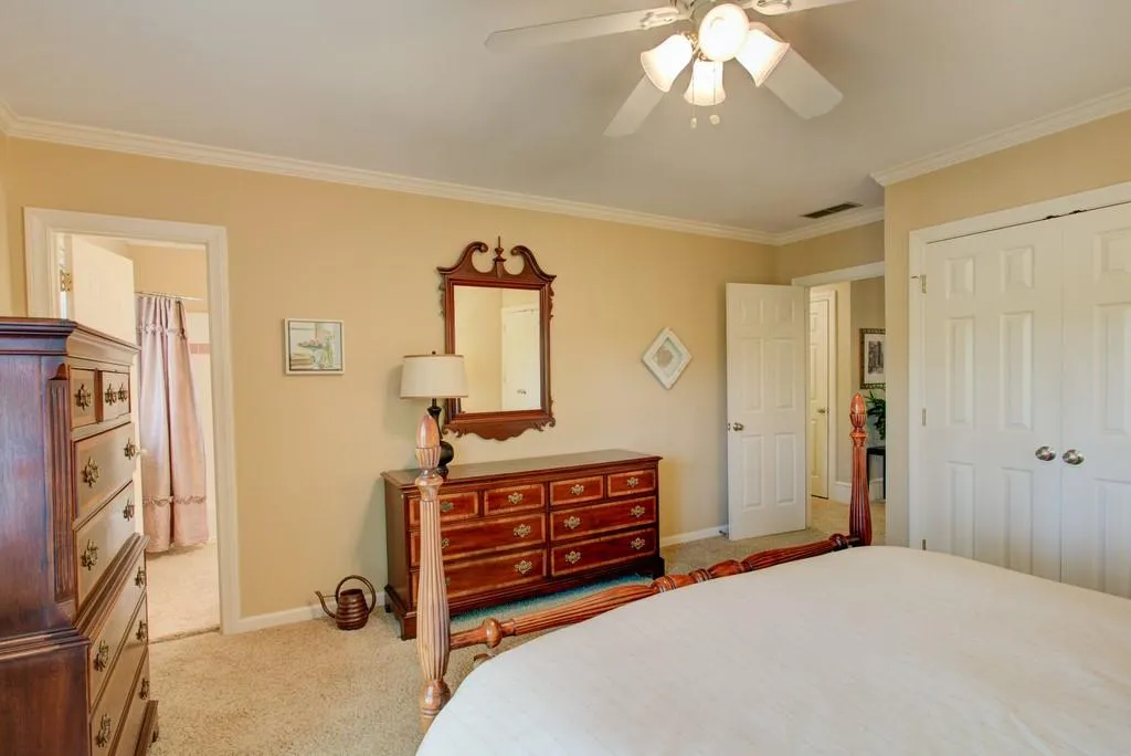 5420 New Wellington Close, Sandy Springs, Georgia 30327, 5 Bedrooms Bedrooms, ,4 BathroomsBathrooms,Residential,Sold,5420 New Wellington Close,6872412