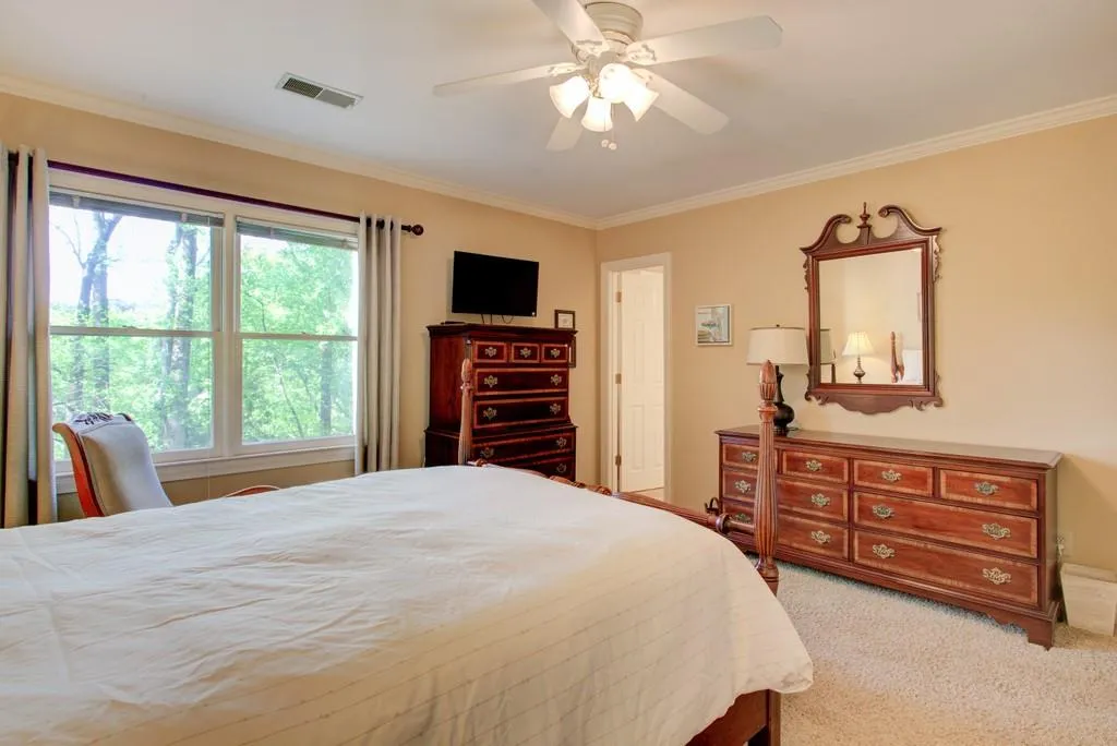 5420 New Wellington Close, Sandy Springs, Georgia 30327, 5 Bedrooms Bedrooms, ,4 BathroomsBathrooms,Residential,Sold,5420 New Wellington Close,6872412