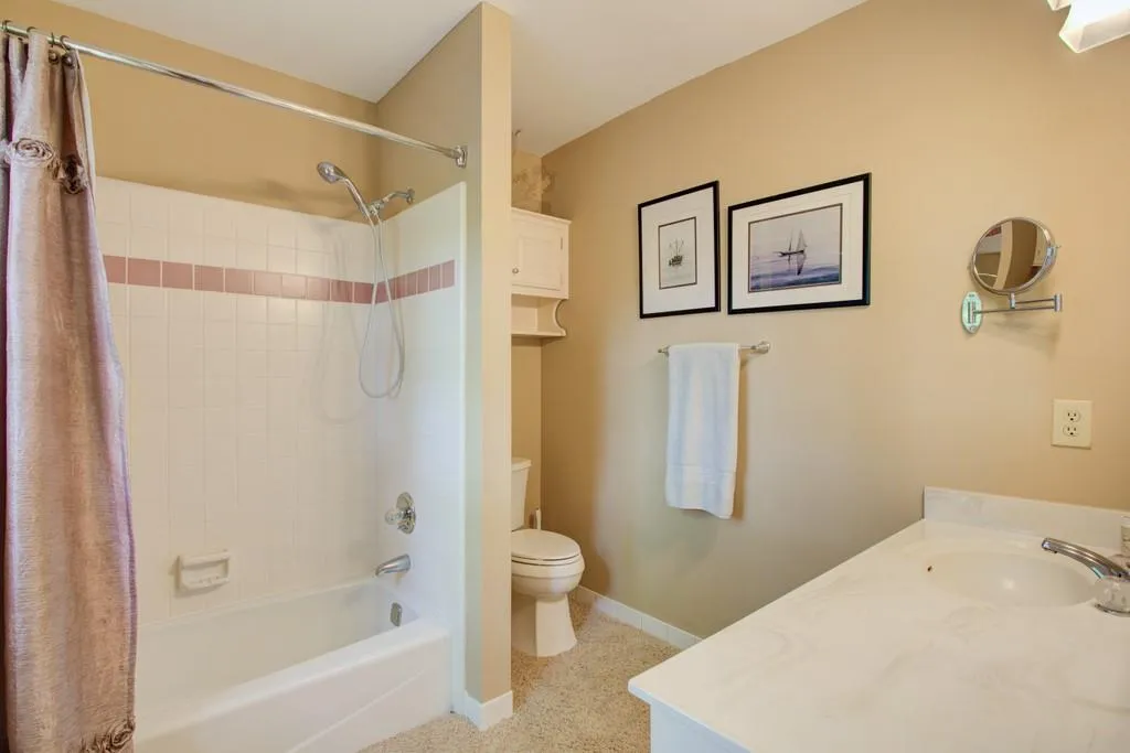5420 New Wellington Close, Sandy Springs, Georgia 30327, 5 Bedrooms Bedrooms, ,4 BathroomsBathrooms,Residential,Sold,5420 New Wellington Close,6872412