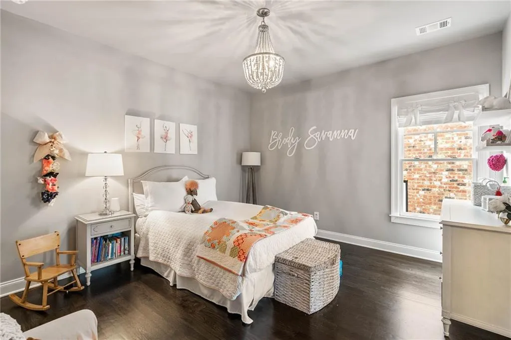 820 Novello Court Ne, Atlanta, Georgia 30342, 5 Bedrooms Bedrooms, ,4 BathroomsBathrooms,Residential,Sold,820 Novello Court Ne,7425946