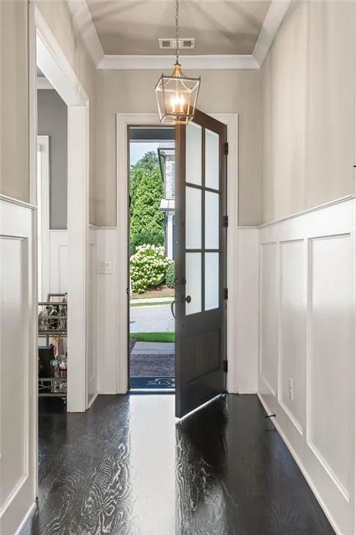 820 Novello Court Ne, Atlanta, Georgia 30342, 5 Bedrooms Bedrooms, ,4 BathroomsBathrooms,Residential,Sold,820 Novello Court Ne,7425946