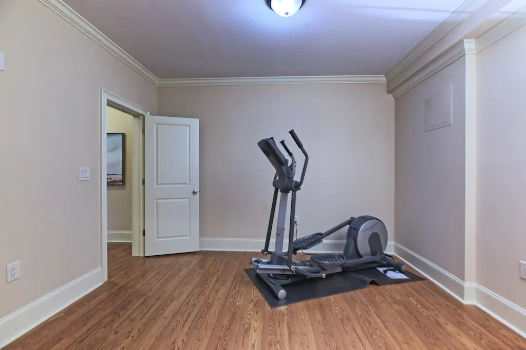 120 W Belle Isle Road, Atlanta, Georgia 30342, 5 Bedrooms Bedrooms, ,4 BathroomsBathrooms,Residential,Sold,120 W Belle Isle Road,6736128