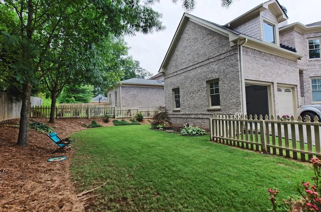 120 W Belle Isle Road, Atlanta, Georgia 30342, 5 Bedrooms Bedrooms, ,4 BathroomsBathrooms,Residential,Sold,120 W Belle Isle Road,6736128