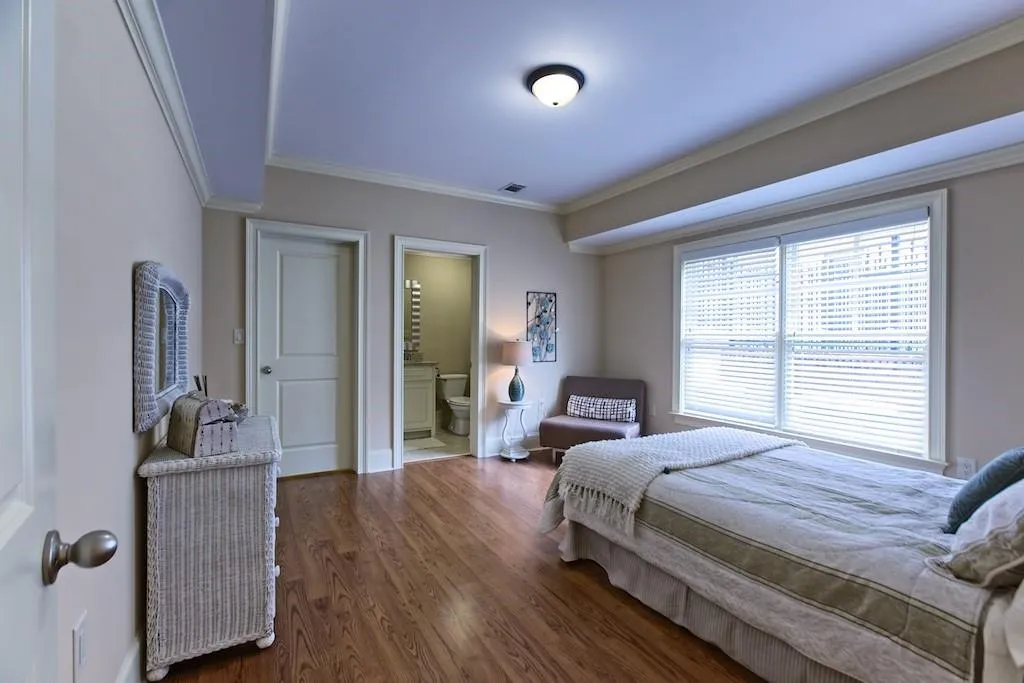 120 W Belle Isle Road, Atlanta, Georgia 30342, 5 Bedrooms Bedrooms, ,4 BathroomsBathrooms,Residential,Sold,120 W Belle Isle Road,6736128
