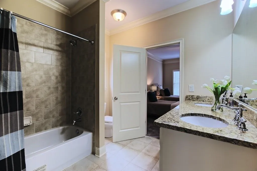120 W Belle Isle Road, Atlanta, Georgia 30342, 5 Bedrooms Bedrooms, ,4 BathroomsBathrooms,Residential,Sold,120 W Belle Isle Road,6736128