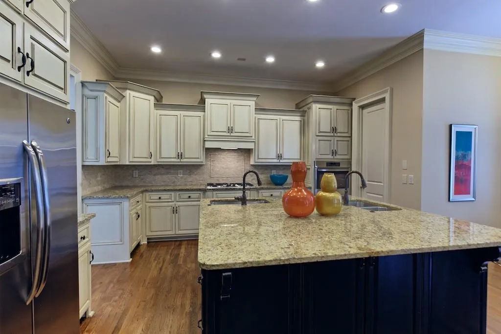 120 W Belle Isle Road, Atlanta, Georgia 30342, 5 Bedrooms Bedrooms, ,4 BathroomsBathrooms,Residential,Sold,120 W Belle Isle Road,6736128