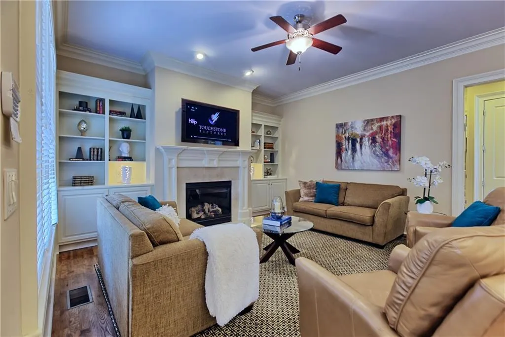 120 W Belle Isle Road, Atlanta, Georgia 30342, 5 Bedrooms Bedrooms, ,4 BathroomsBathrooms,Residential,Sold,120 W Belle Isle Road,6736128