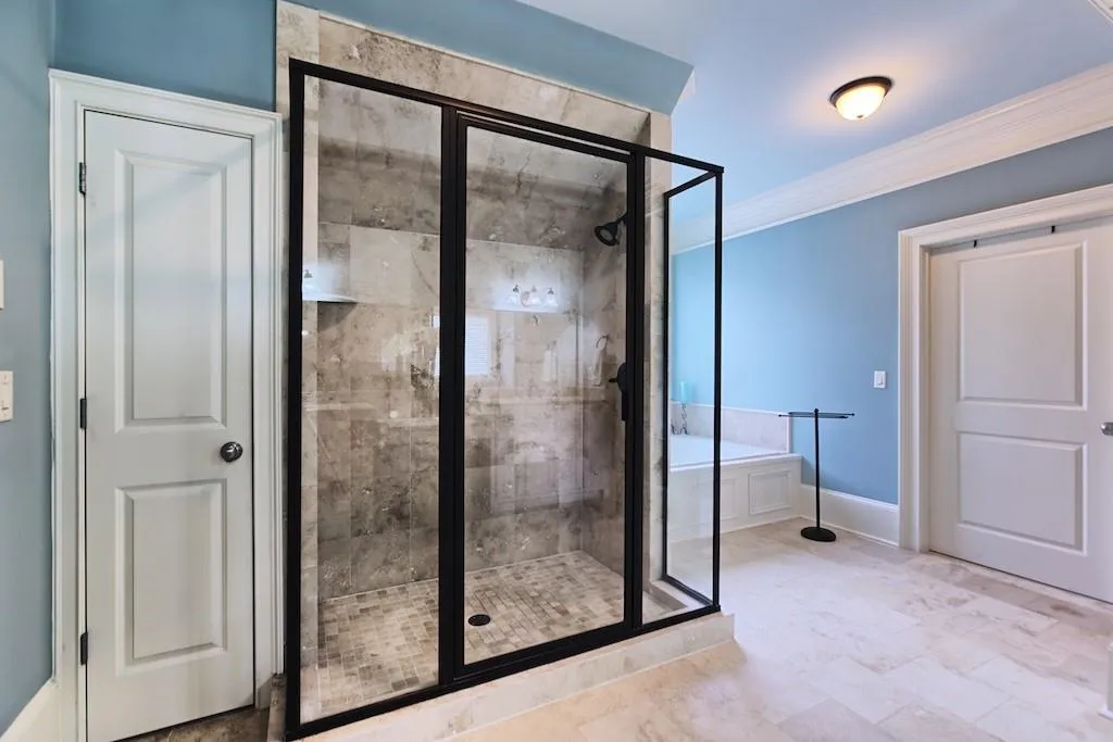 120 W Belle Isle Road, Atlanta, Georgia 30342, 5 Bedrooms Bedrooms, ,4 BathroomsBathrooms,Residential,Sold,120 W Belle Isle Road,6736128