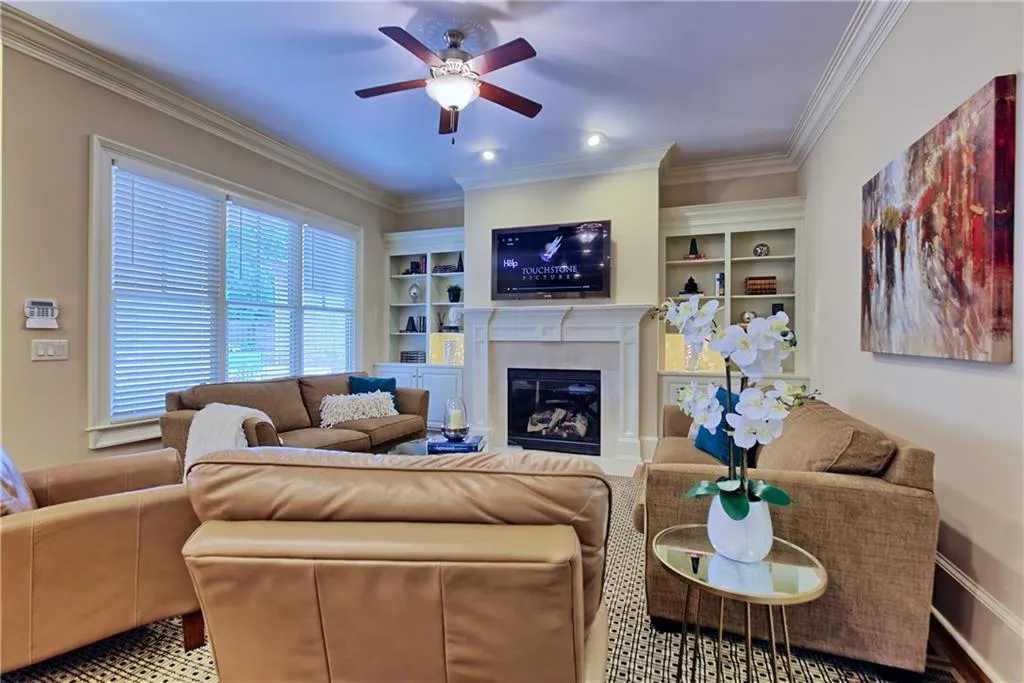 120 W Belle Isle Road, Atlanta, Georgia 30342, 5 Bedrooms Bedrooms, ,4 BathroomsBathrooms,Residential,Sold,120 W Belle Isle Road,6736128