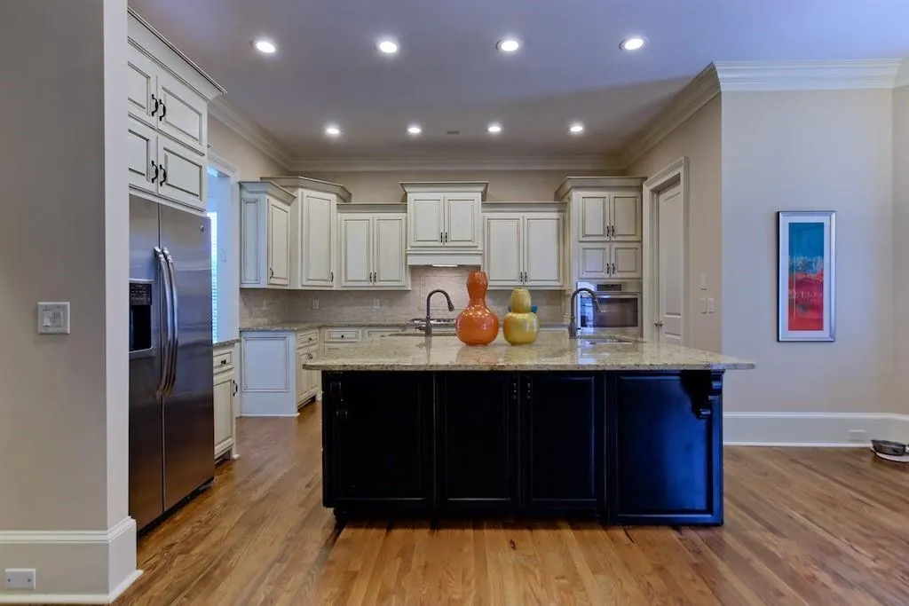 120 W Belle Isle Road, Atlanta, Georgia 30342, 5 Bedrooms Bedrooms, ,4 BathroomsBathrooms,Residential,Sold,120 W Belle Isle Road,6736128