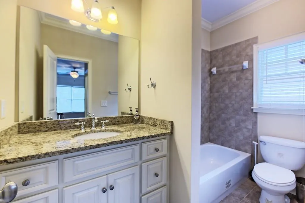 120 W Belle Isle Road, Atlanta, Georgia 30342, 5 Bedrooms Bedrooms, ,4 BathroomsBathrooms,Residential,Sold,120 W Belle Isle Road,6736128
