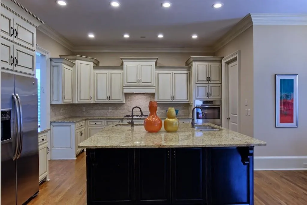 120 W Belle Isle Road, Atlanta, Georgia 30342, 5 Bedrooms Bedrooms, ,4 BathroomsBathrooms,Residential,Sold,120 W Belle Isle Road,6736128
