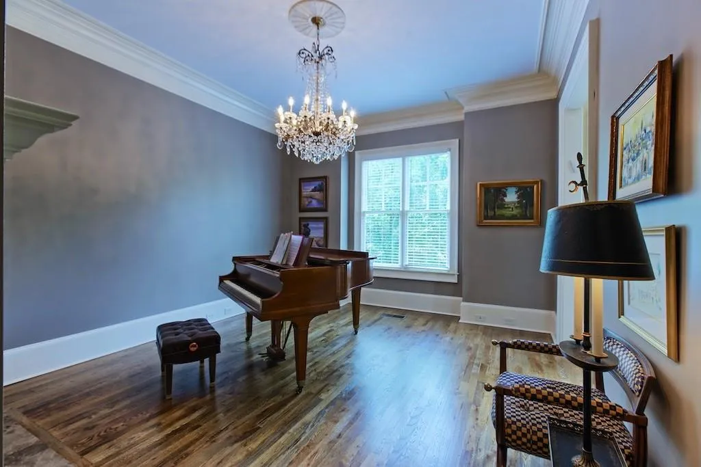 120 W Belle Isle Road, Atlanta, Georgia 30342, 5 Bedrooms Bedrooms, ,4 BathroomsBathrooms,Residential,Sold,120 W Belle Isle Road,6736128