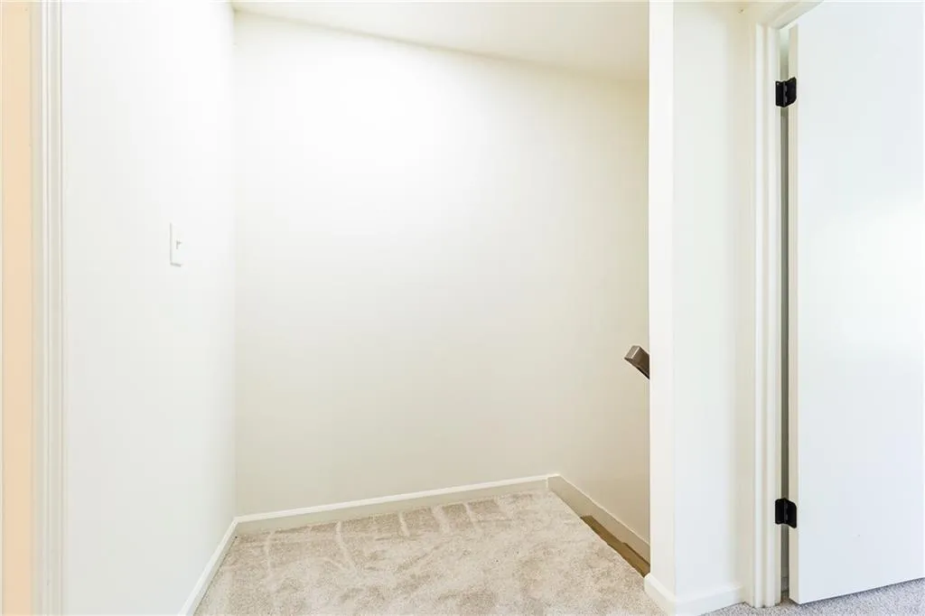 6109 Park Avenue, Atlanta, Georgia 30342, 3 Bedrooms Bedrooms, ,2 BathroomsBathrooms,Residential,Sold,6109 Park Avenue,7575982