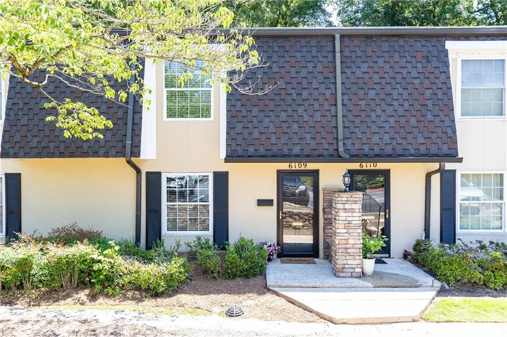 6109 Park Avenue, Atlanta, Georgia 30342, 3 Bedrooms Bedrooms, ,2 BathroomsBathrooms,Residential,Sold,6109 Park Avenue,7575982