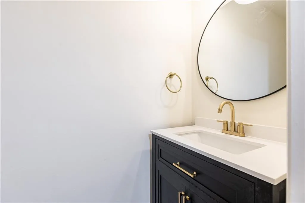 6109 Park Avenue, Atlanta, Georgia 30342, 3 Bedrooms Bedrooms, ,2 BathroomsBathrooms,Residential,Sold,6109 Park Avenue,7575982