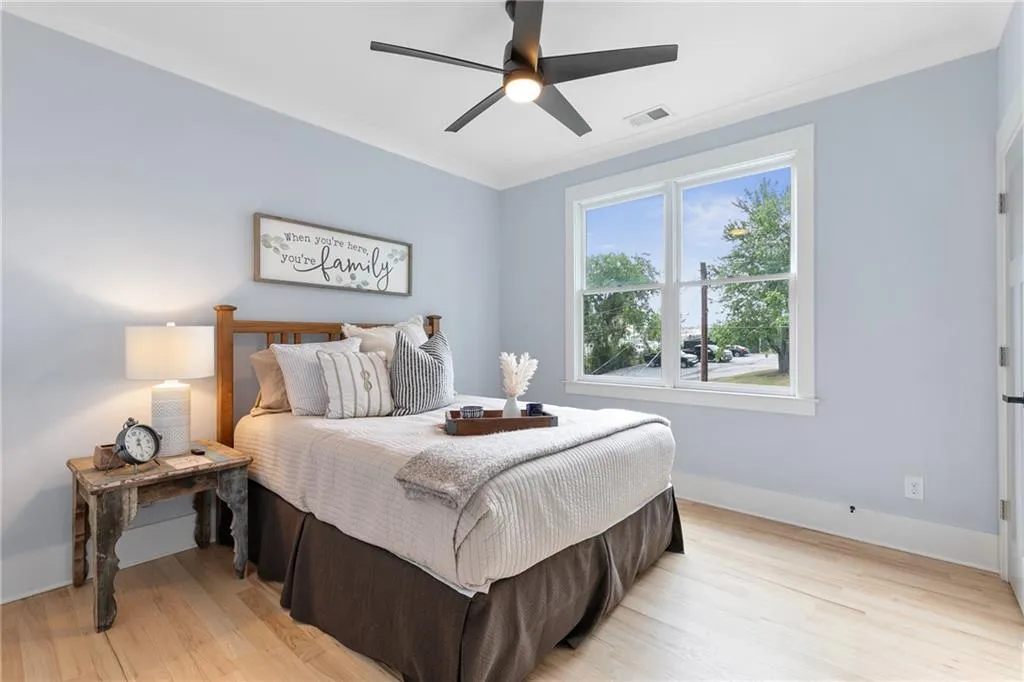 1671 Laurel Avenue Nw, Atlanta, Georgia 30318, 3 Bedrooms Bedrooms, ,2 BathroomsBathrooms,Residential,For Sale,1671 Laurel Avenue Nw,7619661