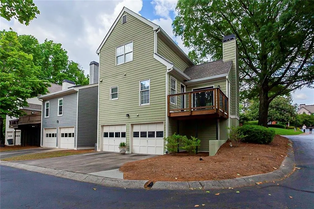 8 Vernon Glen Court, Atlanta, Georgia 30338, 3 Bedrooms Bedrooms, ,2 BathroomsBathrooms,Residential,Sold,8 Vernon Glen Court,6881777