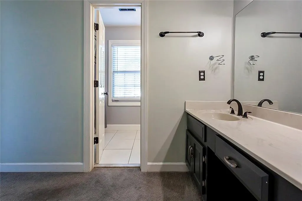 8 Vernon Glen Court, Atlanta, Georgia 30338, 3 Bedrooms Bedrooms, ,2 BathroomsBathrooms,Residential,Sold,8 Vernon Glen Court,6881777