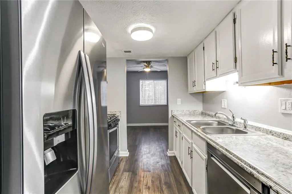 8884 Long Beach Circle, Atlanta, Georgia 30350, 3 Bedrooms Bedrooms, ,1 BathroomBathrooms,Residential,Sold,8884 Long Beach Circle,7475182