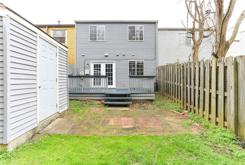 Back of townhome