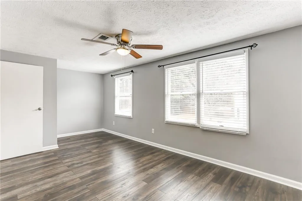 8884 Long Beach Circle, Atlanta, Georgia 30350, 3 Bedrooms Bedrooms, ,1 BathroomBathrooms,Residential,Sold,8884 Long Beach Circle,7475182